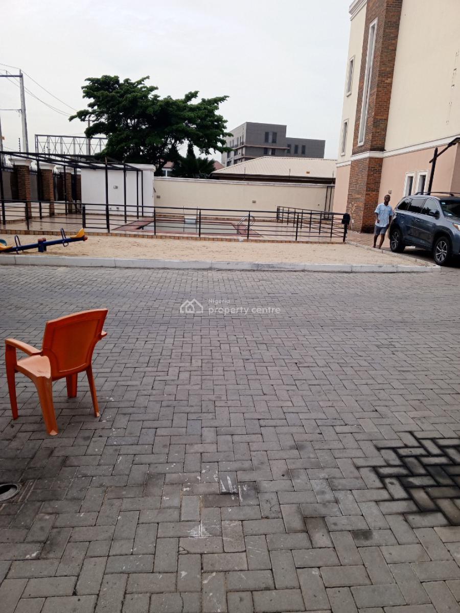 4 bedroom terraced duplex for rent