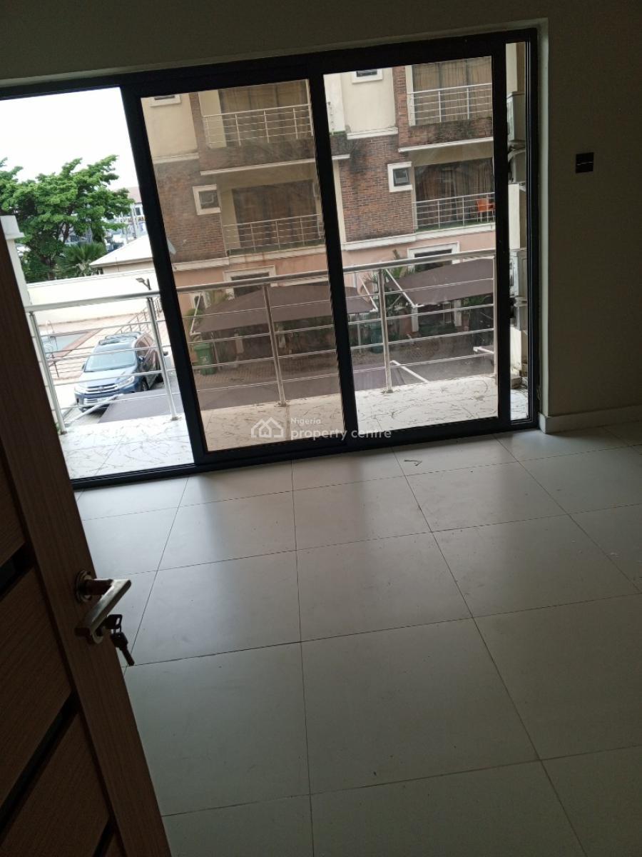 4 bedroom terraced duplex for rent