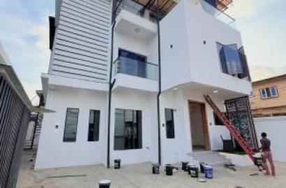 5 bedroom detached duplex for sale