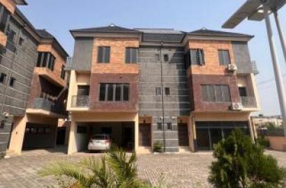 4 bedroom terraced duplex for sale