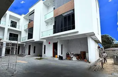 Terraced duplex for sale  4 Bedrooms Terraced Duplex Lekki Phase 1, Lekki, Lagos