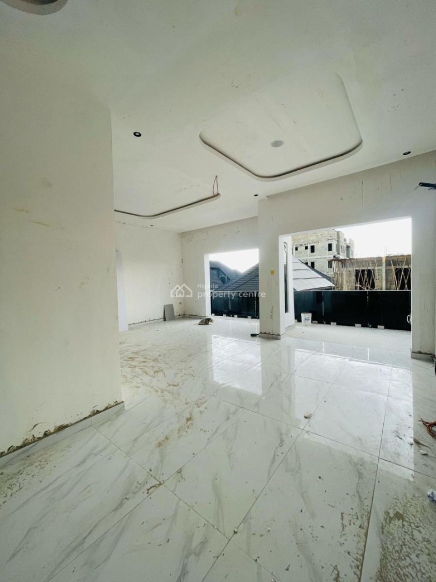 5 bedroom semi-detached duplex for sale