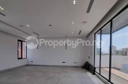 5 Bedroom Detached Duplex