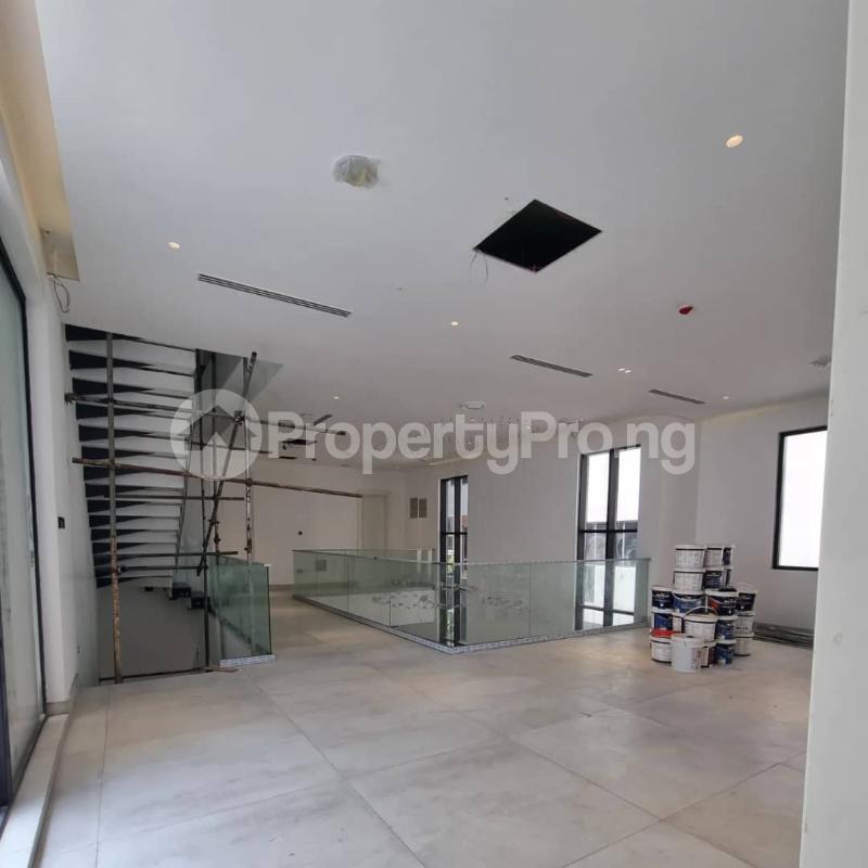 5 Bedroom Detached Duplex