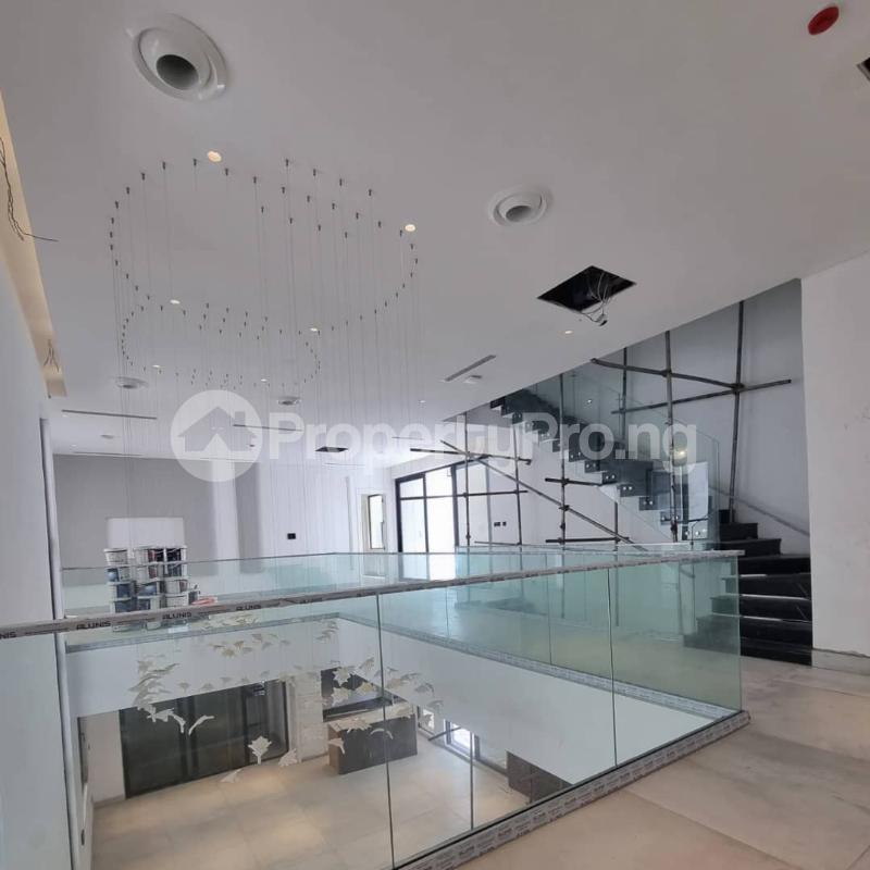 5 Bedroom Detached Duplex