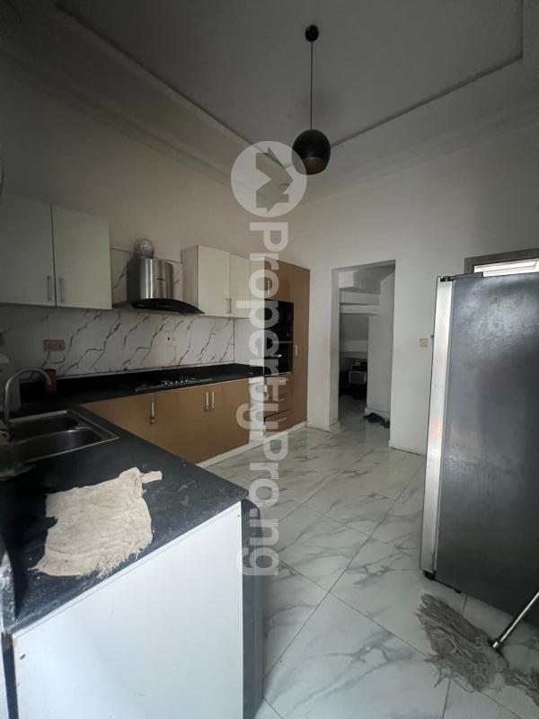 Shared Apartment