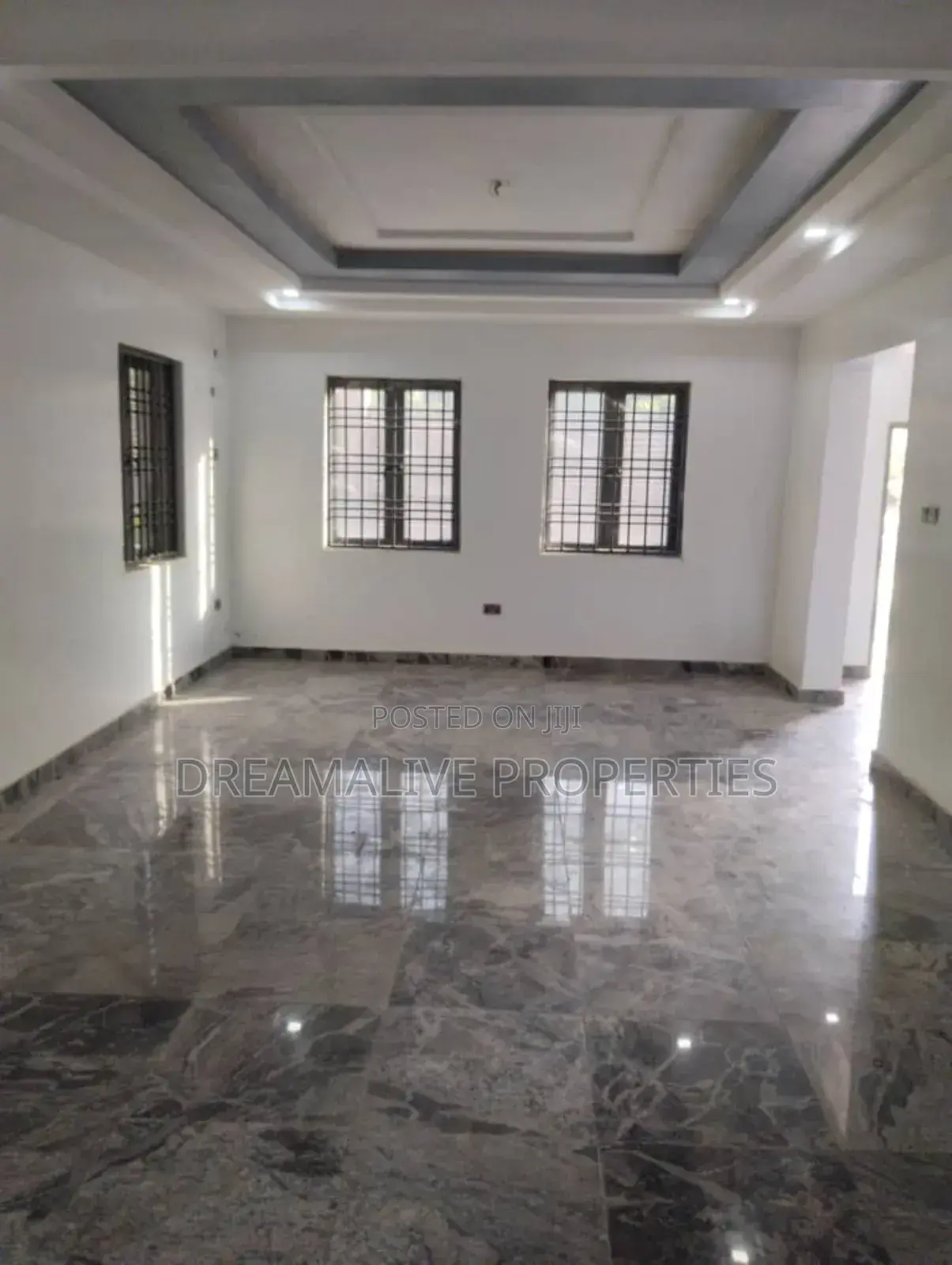 5bdrm Duplex in Guzape District for rent