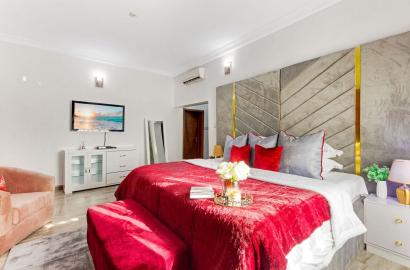 RENT: Fully Furnished 4-Bedrooms All en-suite W/24hrs power, Balcony, Indoor Treadmill & Air hockey