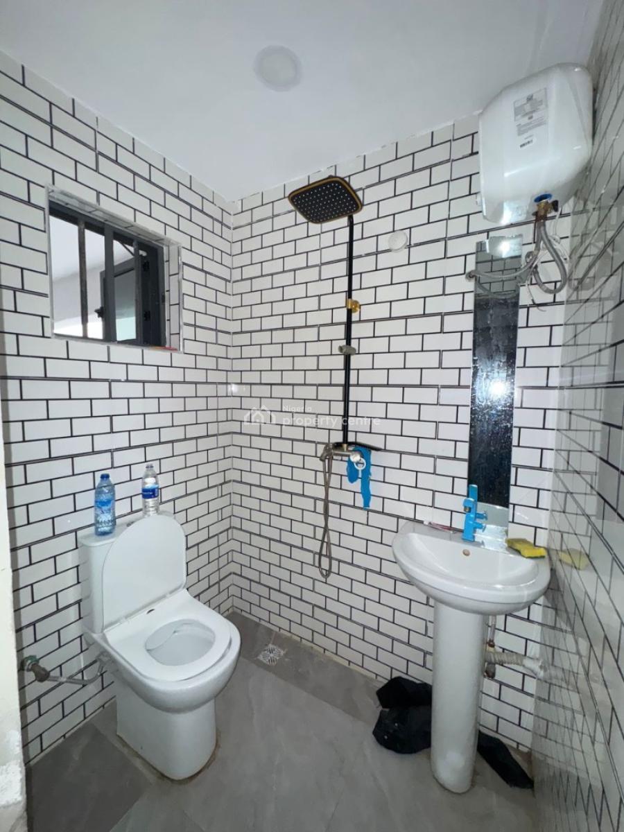 1 bedroom mini flat (room and parlour) for rent