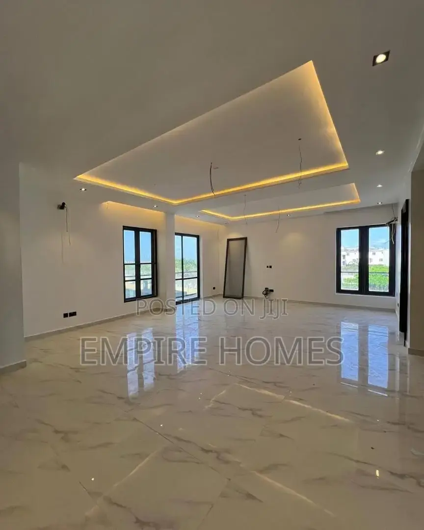 2bdrm Apartment in Phase 1, Lekki for sale