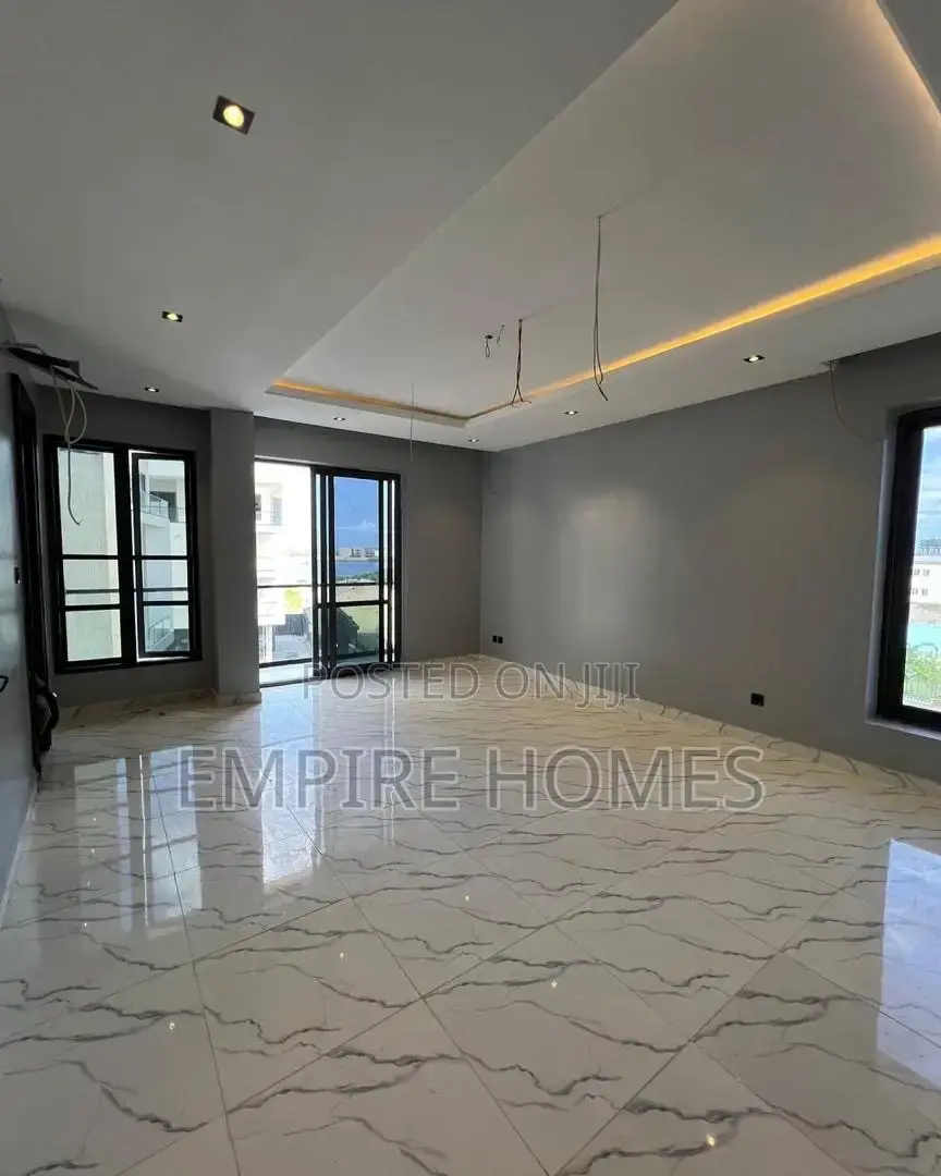 2bdrm Apartment in Phase 1, Lekki for sale