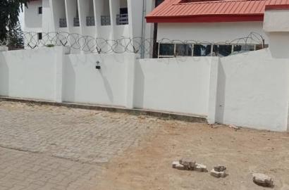 Spacious 6 Bedroom Fully Detached Duplex with 2 Sitting Room and Detached 2 Room BQ is available for rent @ Wuse 2