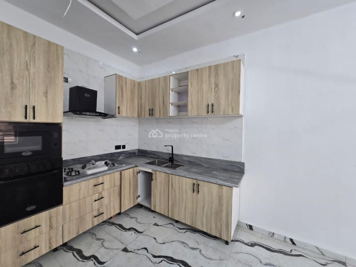 Newly Built Service One-bedroom Flat Apartment
