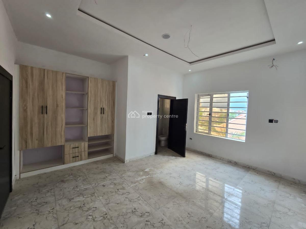 Newly Built Service One-bedroom Flat Apartment