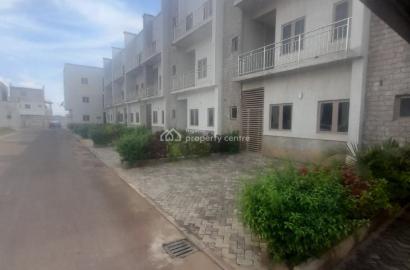 3 bedroom terraced duplex for sale