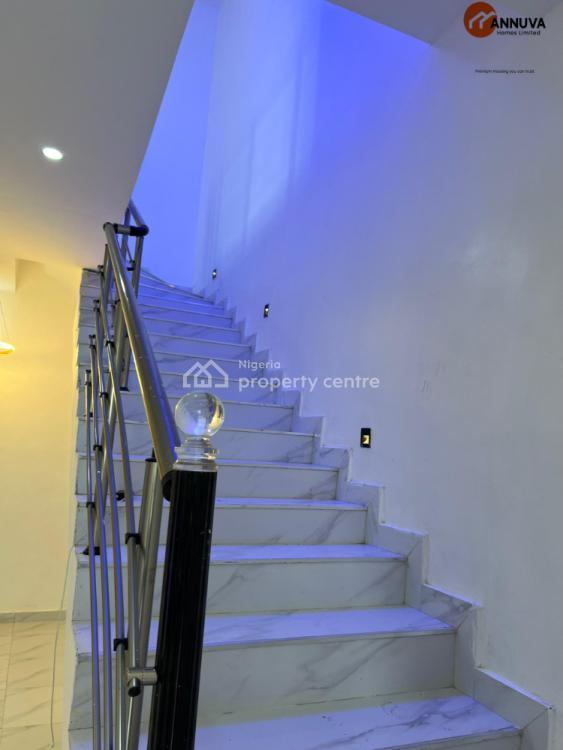 4 bedroom semi-detached duplex for sale