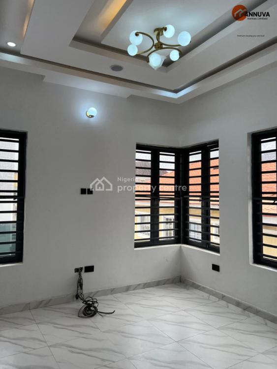 4 bedroom semi-detached duplex for sale