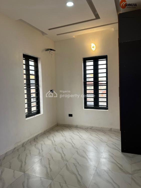 4 bedroom semi-detached duplex for sale