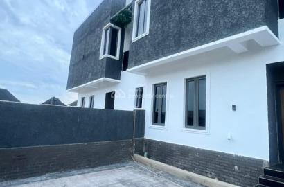 4 bedroom terraced duplex for sale