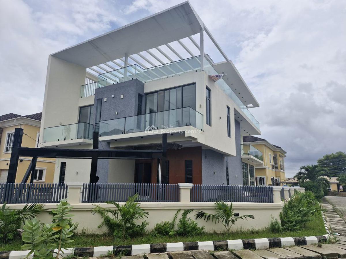 Beautifully Finished Detached 4 Bedroom Duplex With 2 Room Bq
