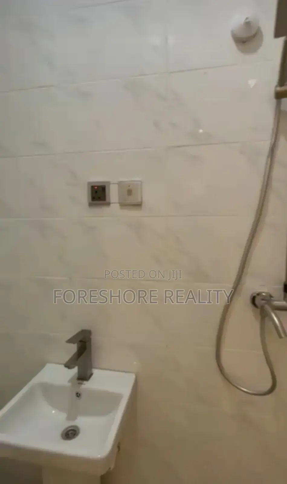 2bdrm Apartment in Cement, Mangoro for rent