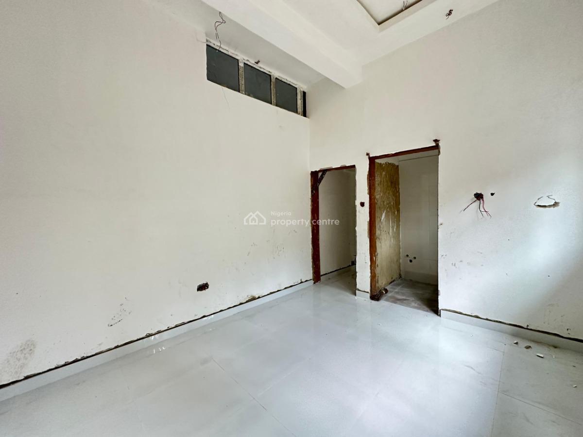 1 bedroom mini flat (room and parlour) for rent