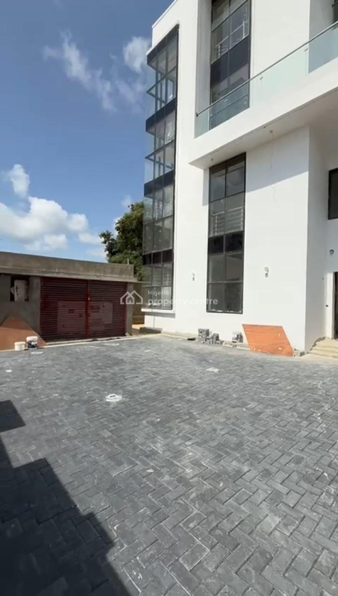 5 bedroom detached duplex for sale