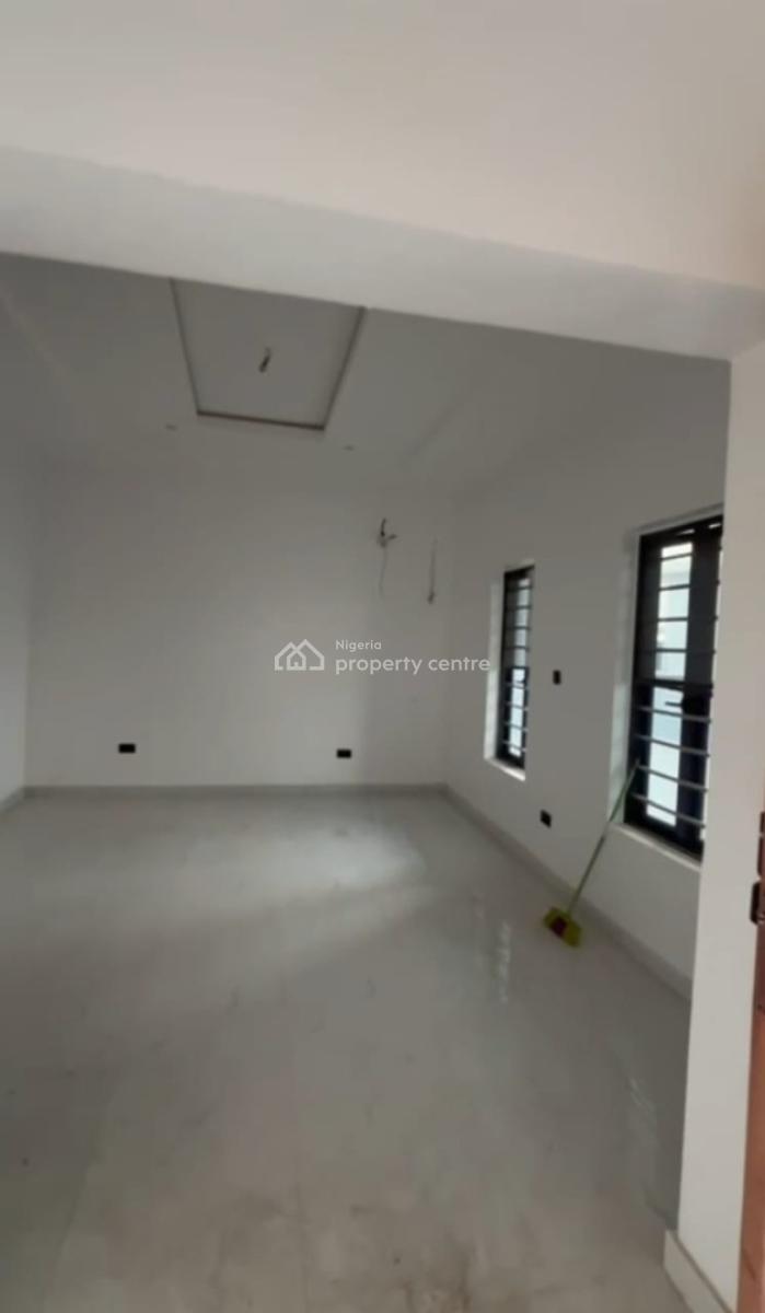4 bedroom terraced duplex for rent