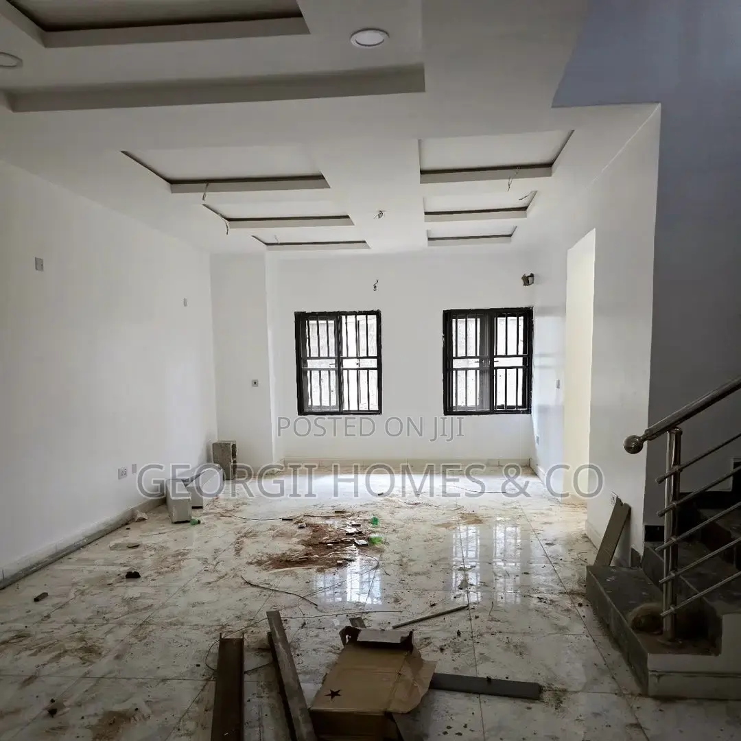 4bdrm Townhouse/Terrace in Wuse 2 for sale