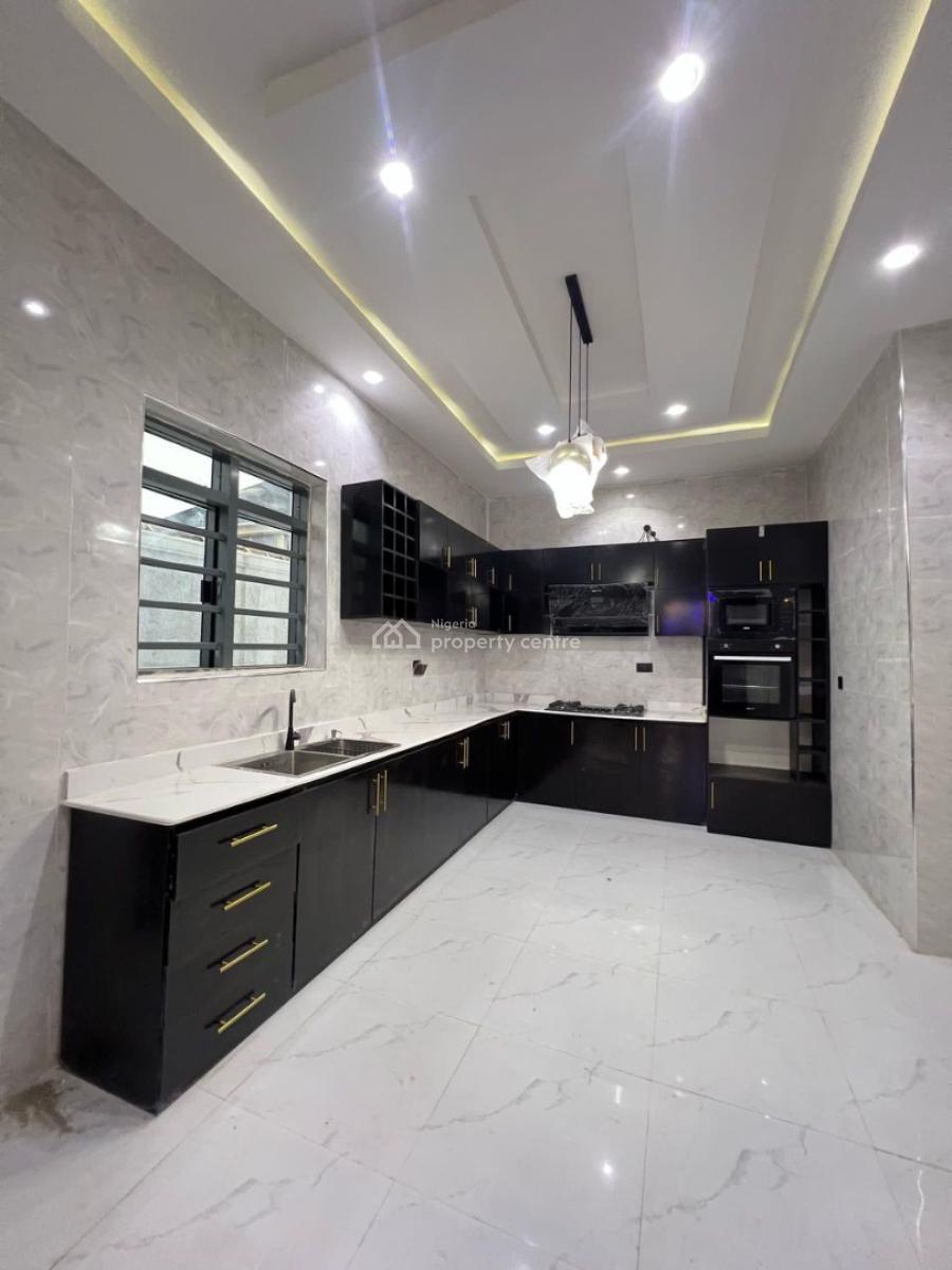 4 bedroom detached duplex for sale
