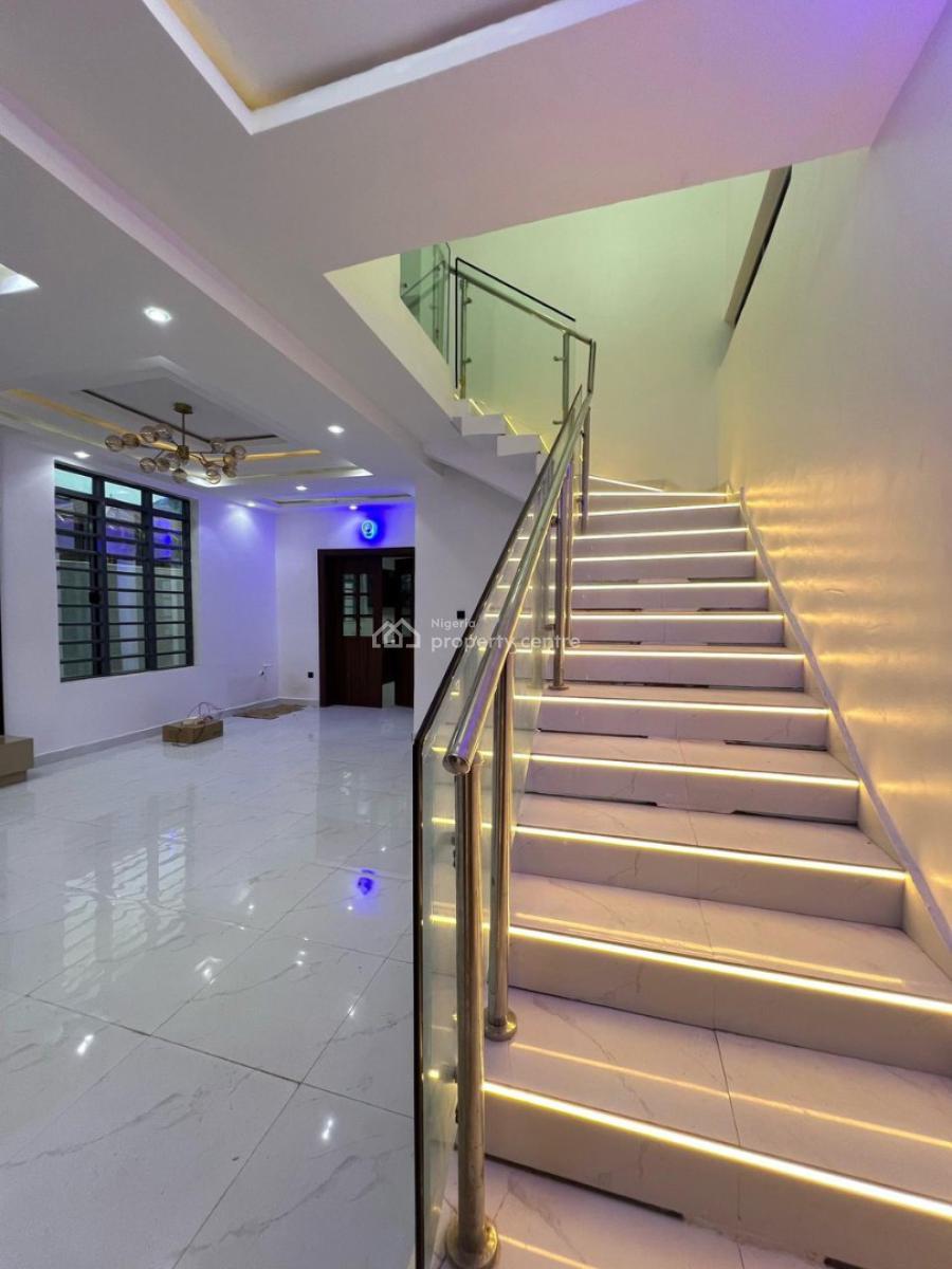 4 bedroom detached duplex for sale