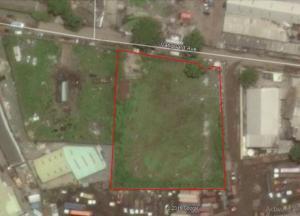 For sale: Large Parcel Of Land At Apapa (over 5,700 Sq. Metres)