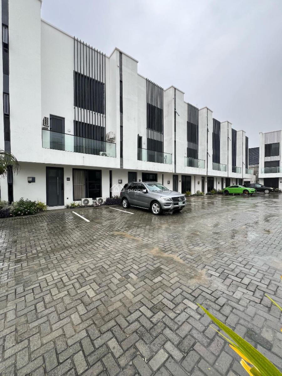 4 bedroom terraced duplex for sale
