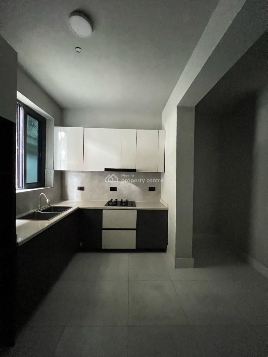 4 bedroom terraced duplex for sale