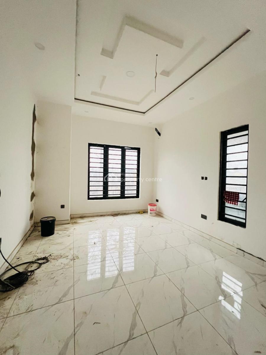 4 bedroom detached duplex for sale