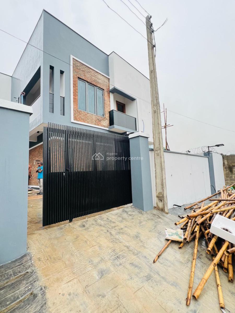 4 bedroom detached duplex for sale