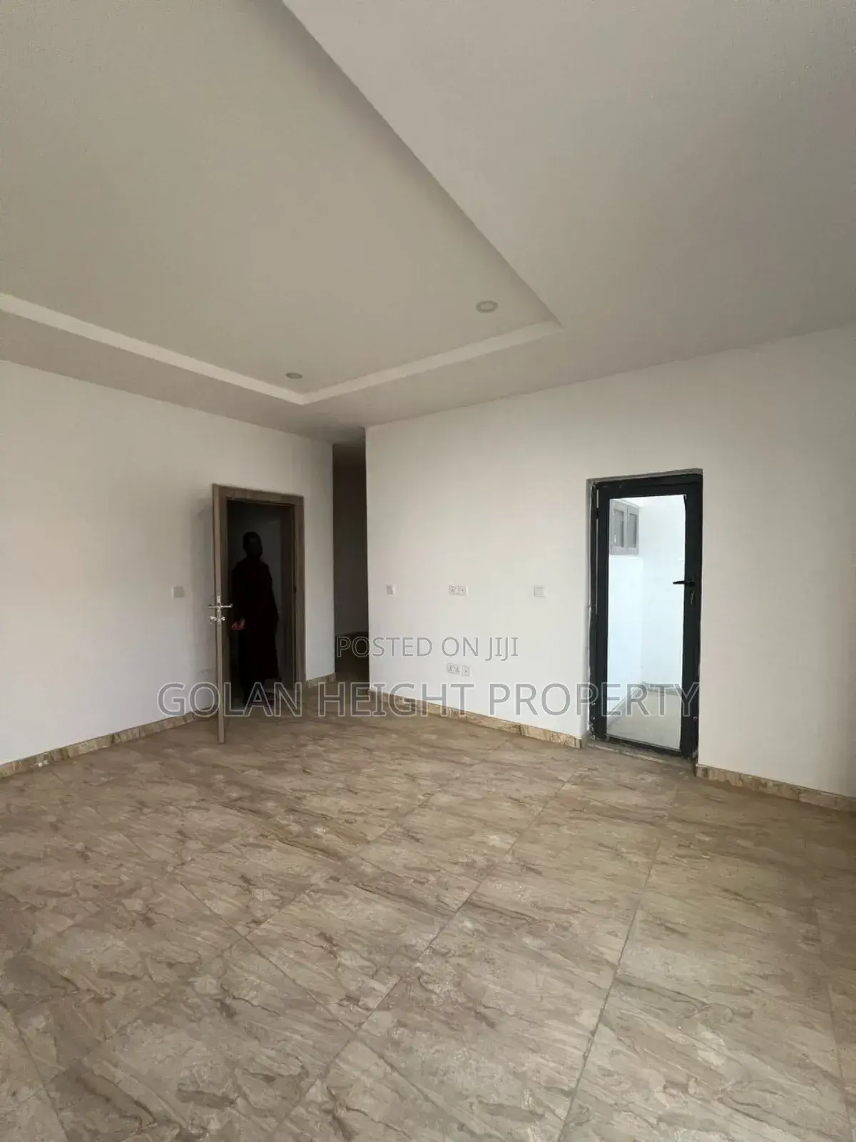 4bdrm Townhouse/Terrace in Diplomatic Zone, Katampe Extension for sale