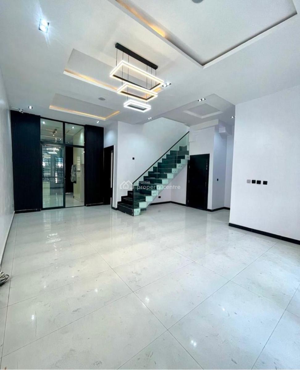 4 bedroom semi-detached duplex for sale