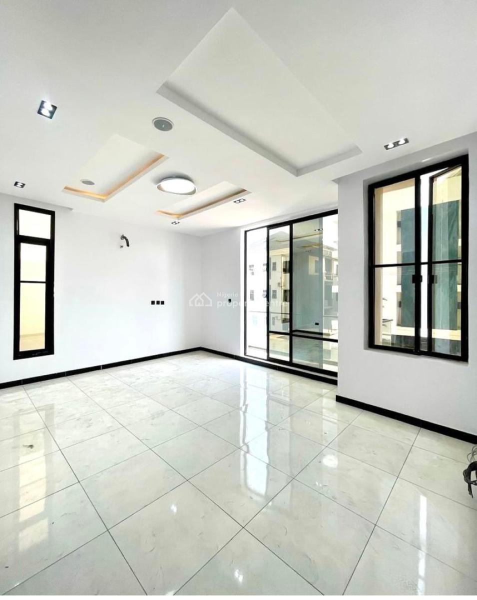 4 bedroom semi-detached duplex for sale