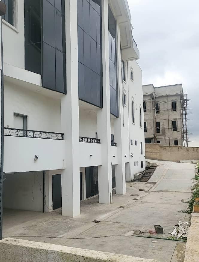 For Sale Tastefully Finished 7Bedrooms Fully Detached Duplex with 1 Room Domestic Staff Quarters, 2rooms guest chalet.