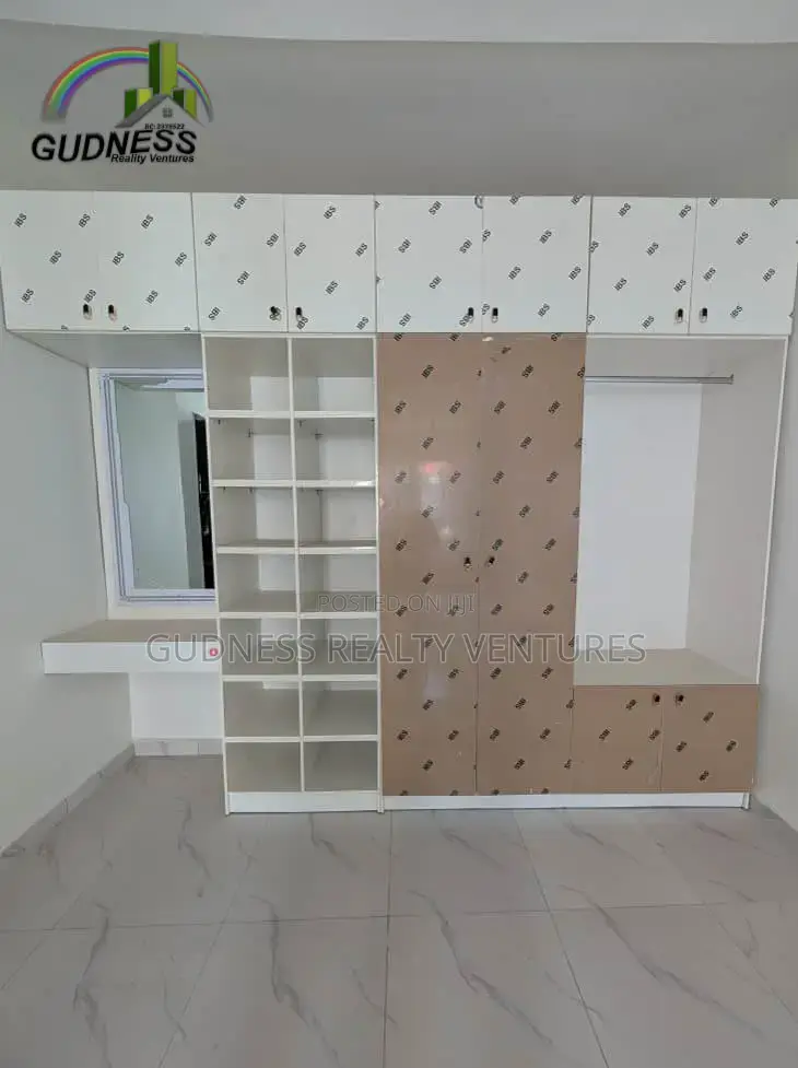 2bdrm Townhouse/Terrace in Lekki for sale