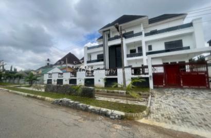 6 bedroom detached duplex for sale