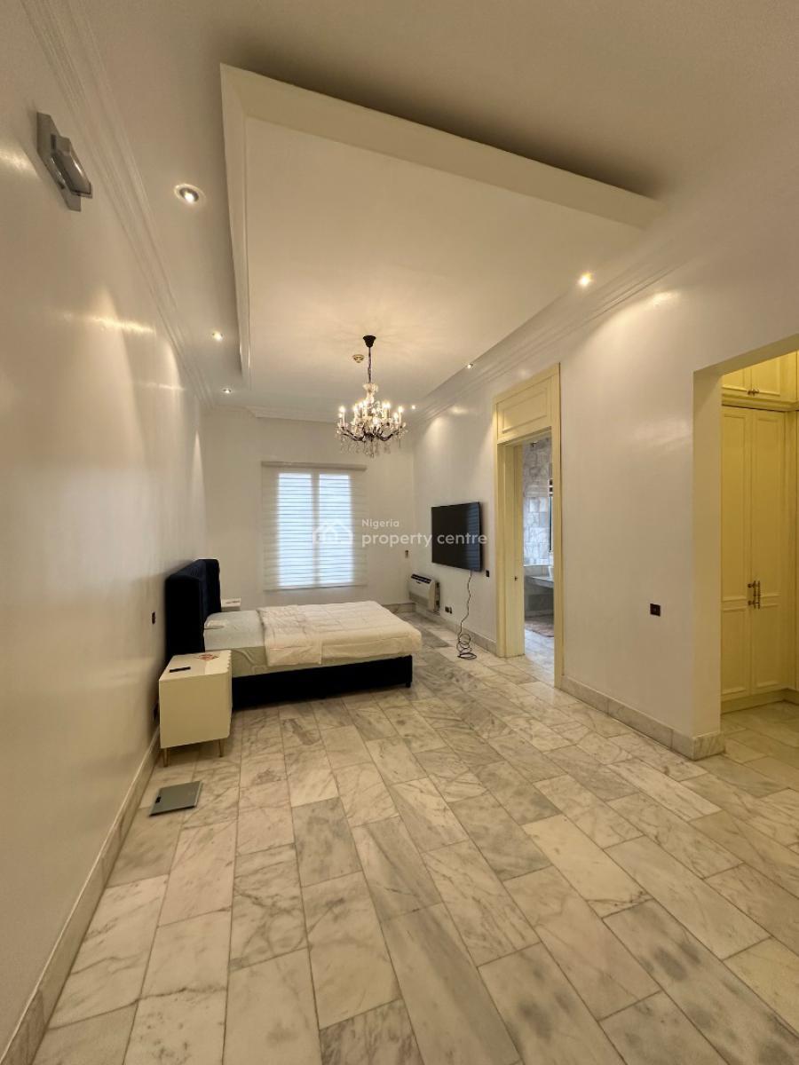 Luxury 3 Bedroom Apartment With A Bq