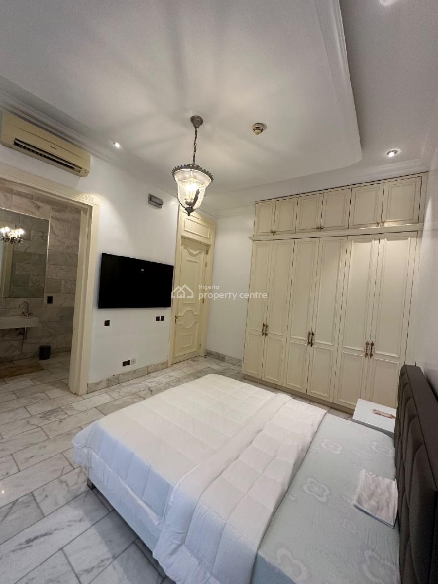 Luxury 3 Bedroom Apartment With A Bq