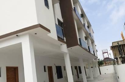 ABSOLUTELY DECENT 4 BEDROOM TERRACE DUPLEX ON TWO FLOORS