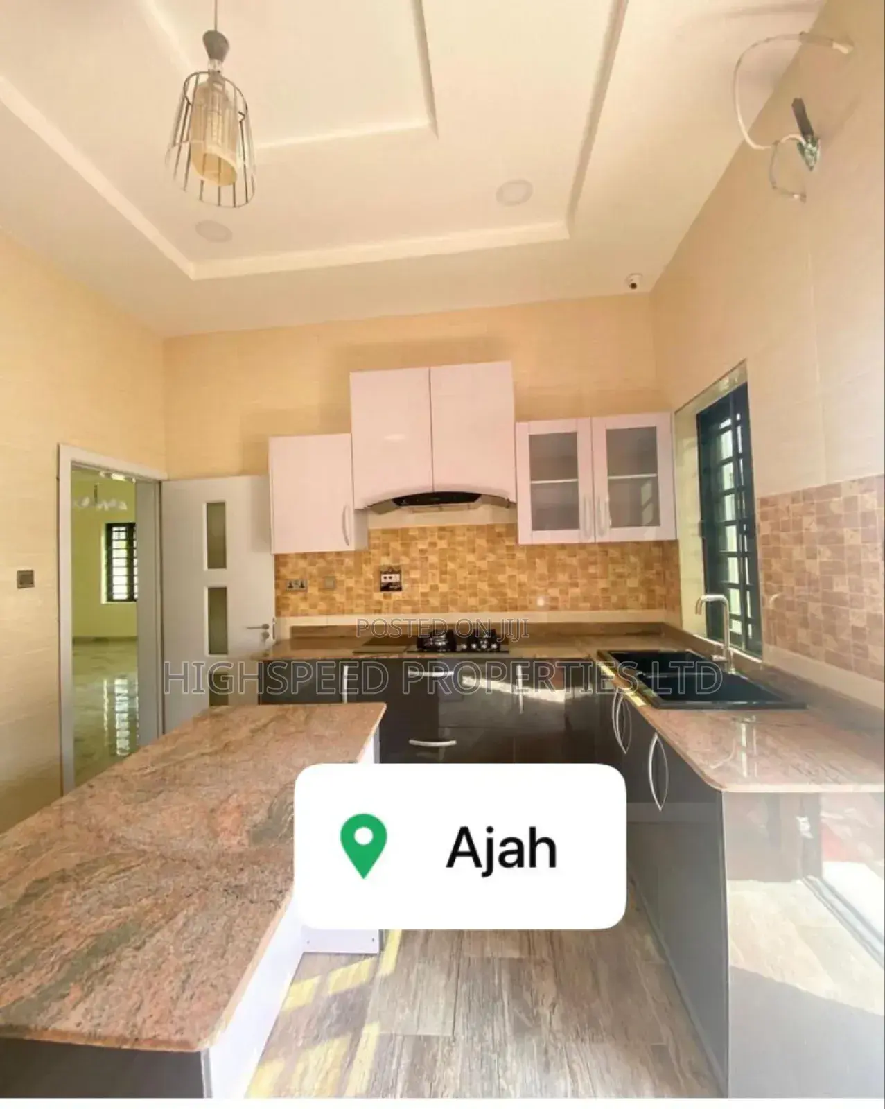 5bdrm Duplex in Thomas Estate for sale