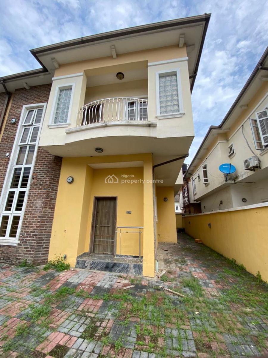 4 bedroom semi-detached duplex for rent