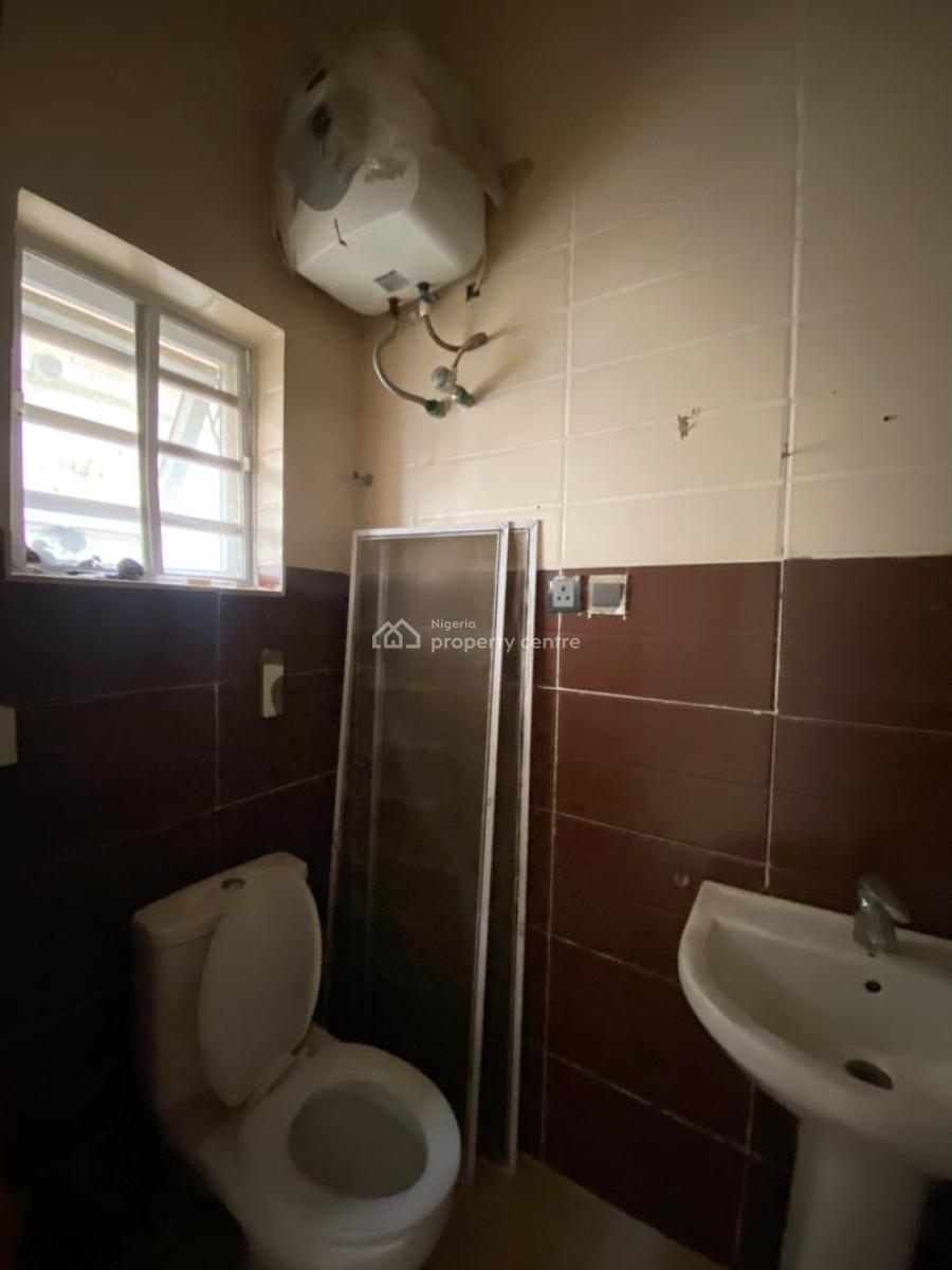 4 bedroom semi-detached duplex for rent