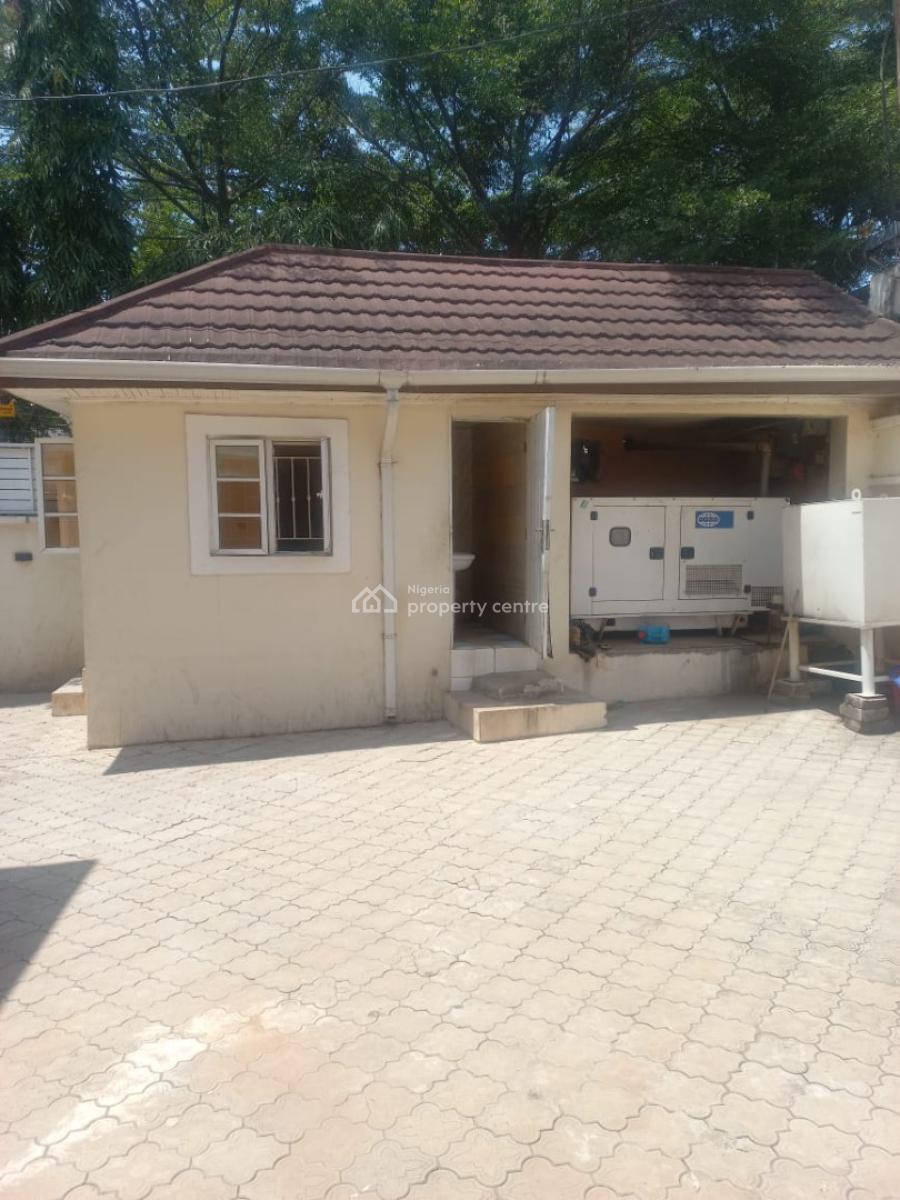 6 bedroom detached duplex for sale
