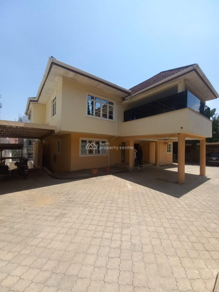 6 bedroom detached duplex for sale